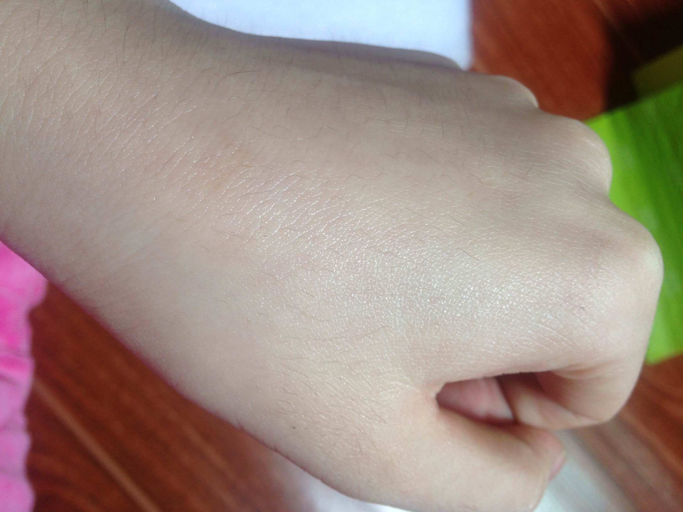 新七白美白精华水