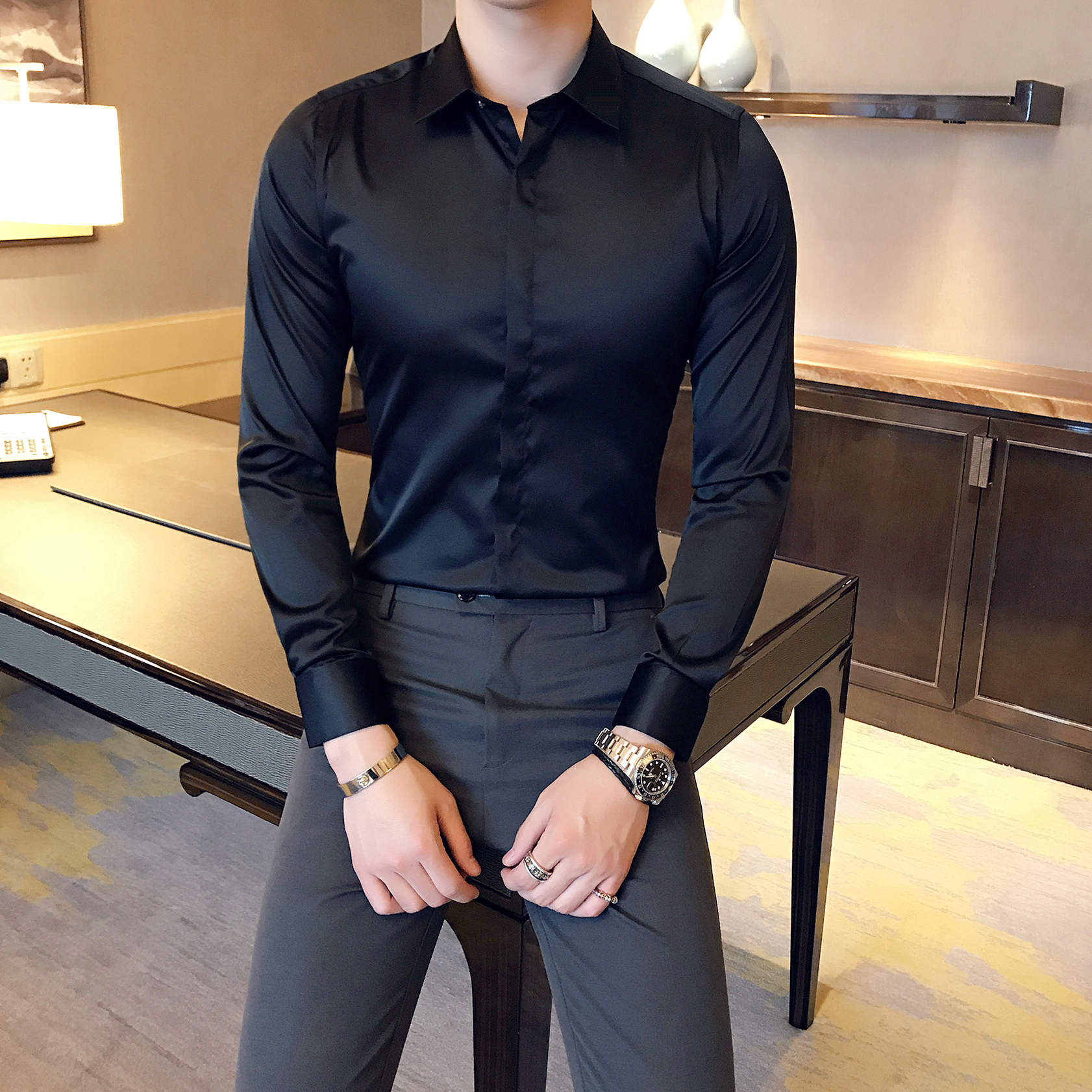Mùa thu màu rắn nam Hàn Quốc nóng bỏng miễn phí áo sơ mi dài tay bó sát da sáng bóng lụa cotton inch phiên bản Hàn Quốc áo sơ mi dài