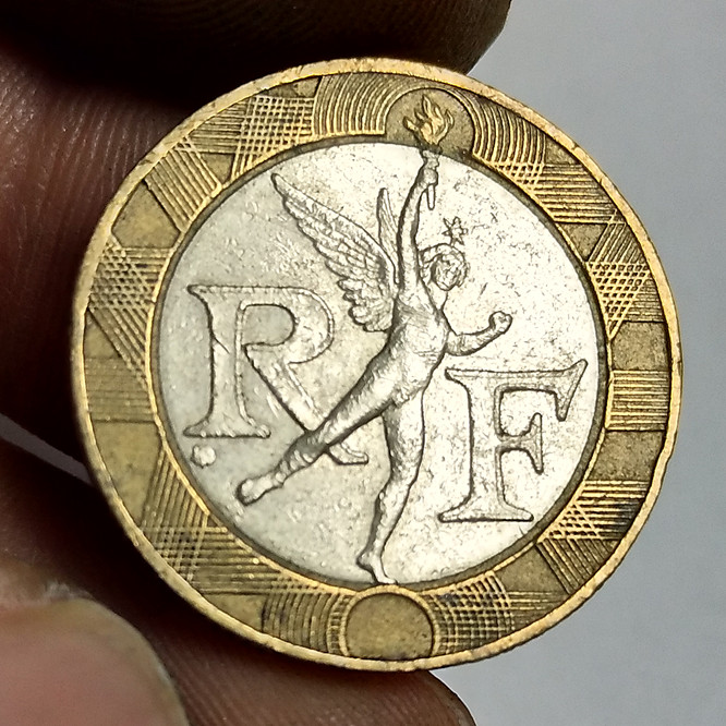 (Any full six pieces) French 10 franc little Angel two-color Foreign currency foreign coin diameter 23MM