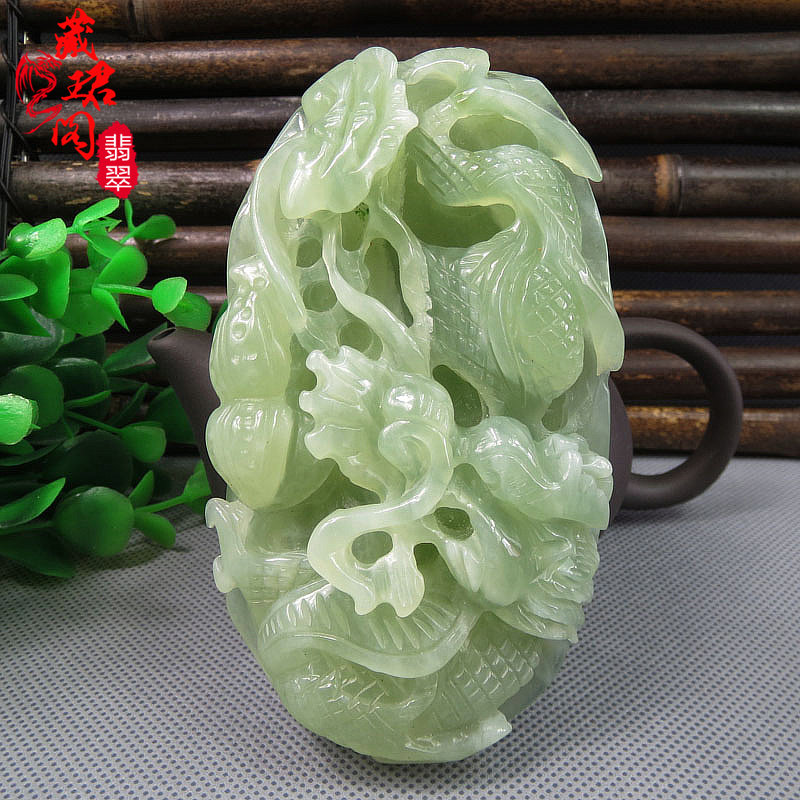 Xiuyu handle pieces of rough stone, play pieces of natural jade, fine jade, various types