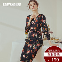 Luo Yi temperament V-neck printed dress female new retro lace lace waist slim long skirt 02674