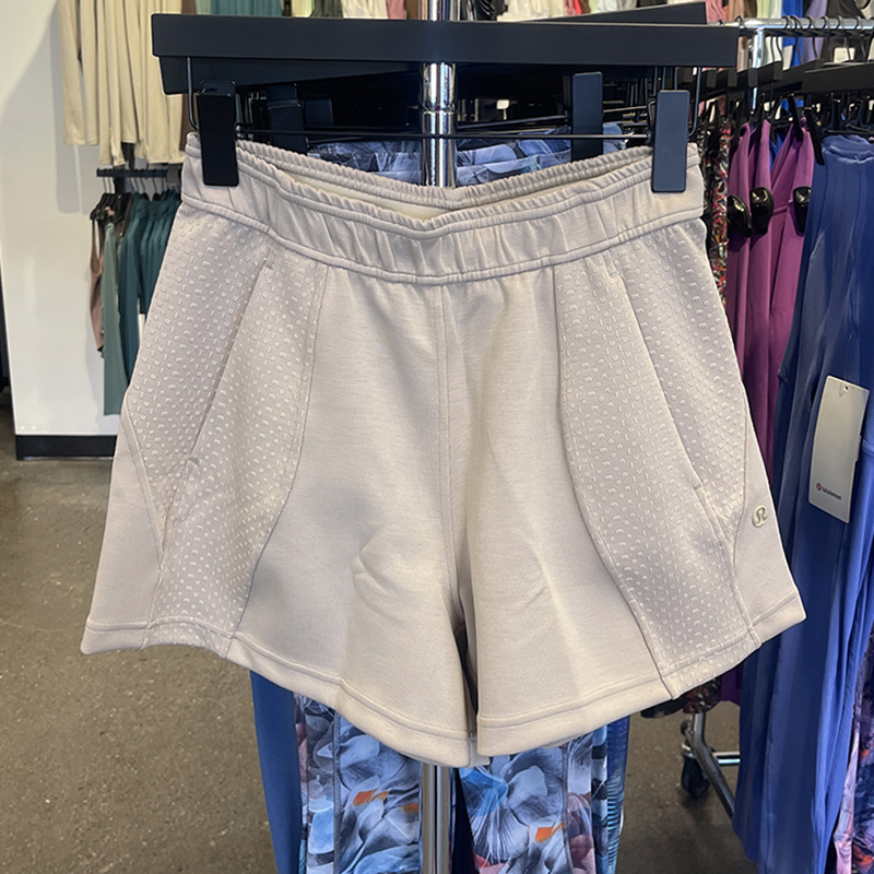 Lululemon Embossed Panel Women's 4inch Quick-Dry Slightly Stretchy Elastic Band Loose High-Waisted Shorts