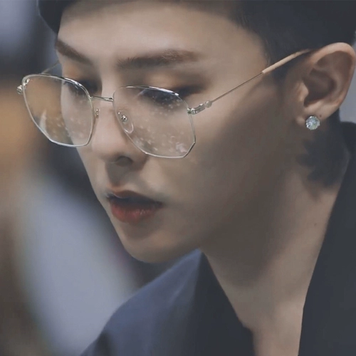 Gucci, сверхлегкие металлические квадратные трендовые солнцезащитные очки подходит для мужчин и женщин, оптика