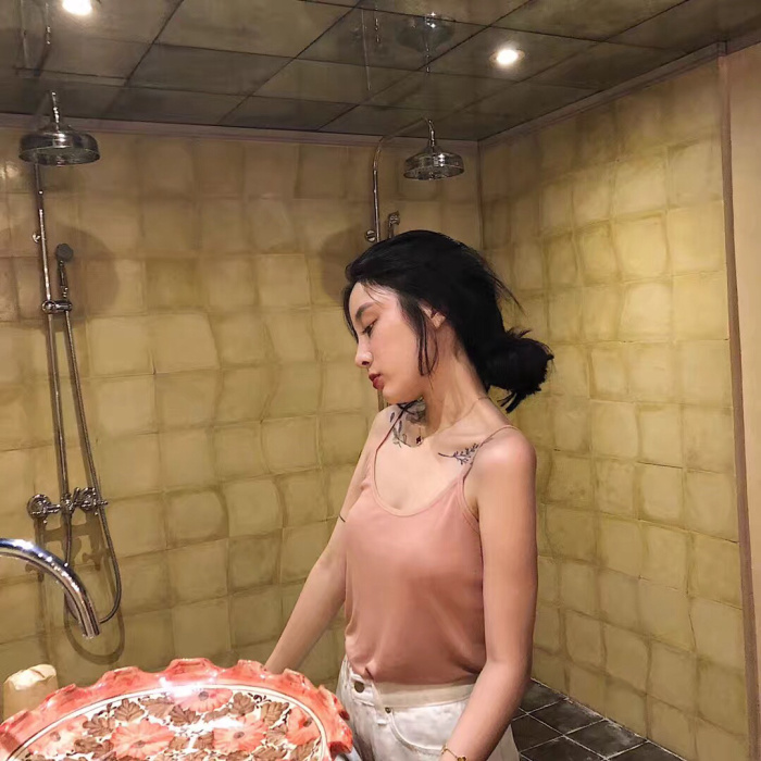 TIME mùa hè sản phẩm mới bốn màu cơ bản mẫu dây đai nhỏ hoang dã vest nữ màu rắn đồ công sở nữ