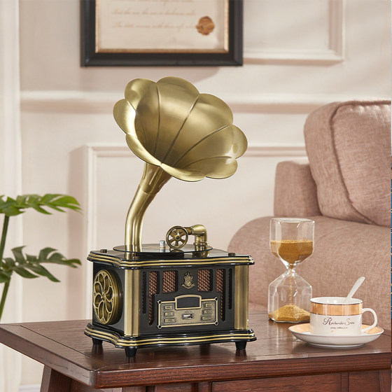 Retro gramophone living room European solid wood ornaments vinyl record player old-fashioned record player creative Bluetooth small speaker