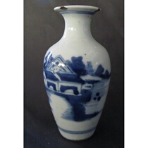 Qing Dynasty blue and white porcelain vases old porcelain antique bottles fishing in front of the House blue and white vases ornaments antique collection bottles