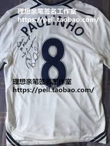 (Shopkeepers collection display) Paulinhos autograph Jersey Tottenham Hotspur Guangzhou Evergrande