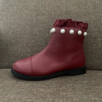 Из жемчуга, красный