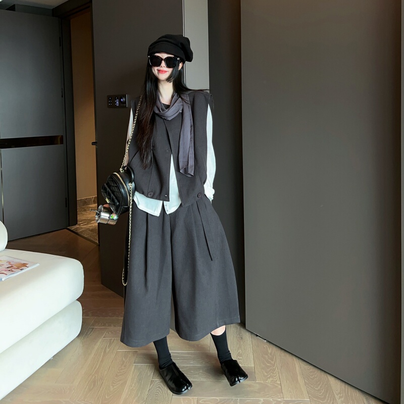 Mrs. Shao Suit Vest and Wide-Leg Pants Two-Piece Set for Women, Early Autumn 2026 New Designer Suit