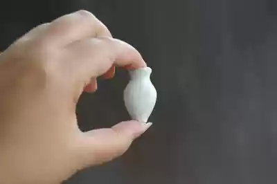 Antique miscellaneous folk old objects Nostalgic old objects Qing Dynasty small medicine bottle