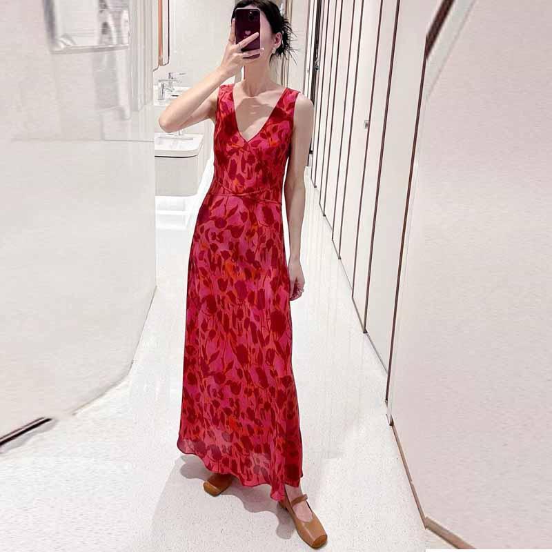 Popular 100% Mulberry Silk Bias-Cut Noble Women's Dress French Printed Deep V Neck Skirt Suspender Dress