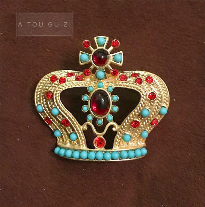 Phong cách châu Âu và cổ điển cổ điển retro khí chất baroque đá quý ngọc trai chéo trâm cài pin nữ cài áo