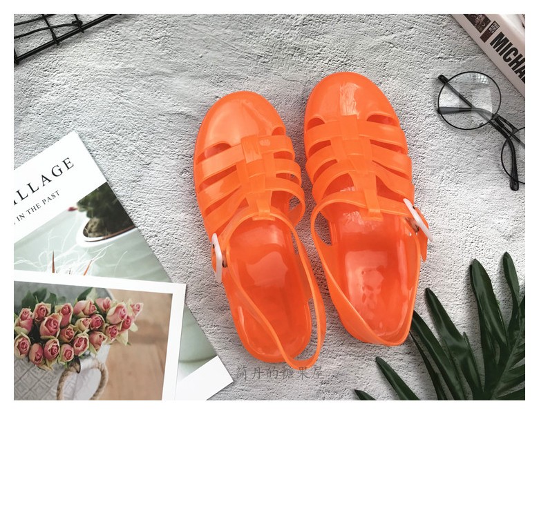 2018 hè mới retro không thấm nước hoang dã phẳng nữ dép đi mưa mềm cao su thạch giày đi biển giày vascara