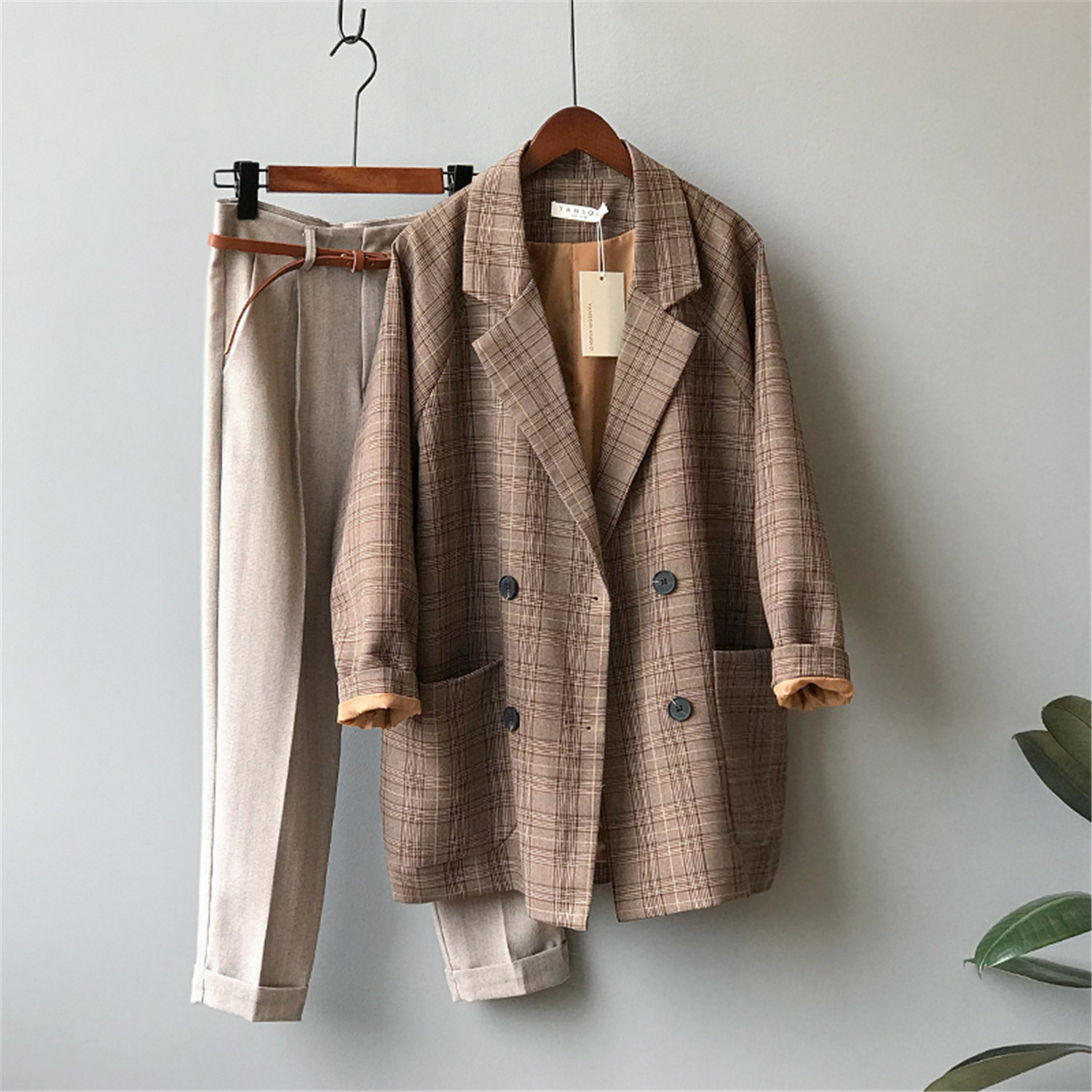 2021 autumn new retro net red Korean version casual loose plaid long-sleeved blazer feminine temperament top