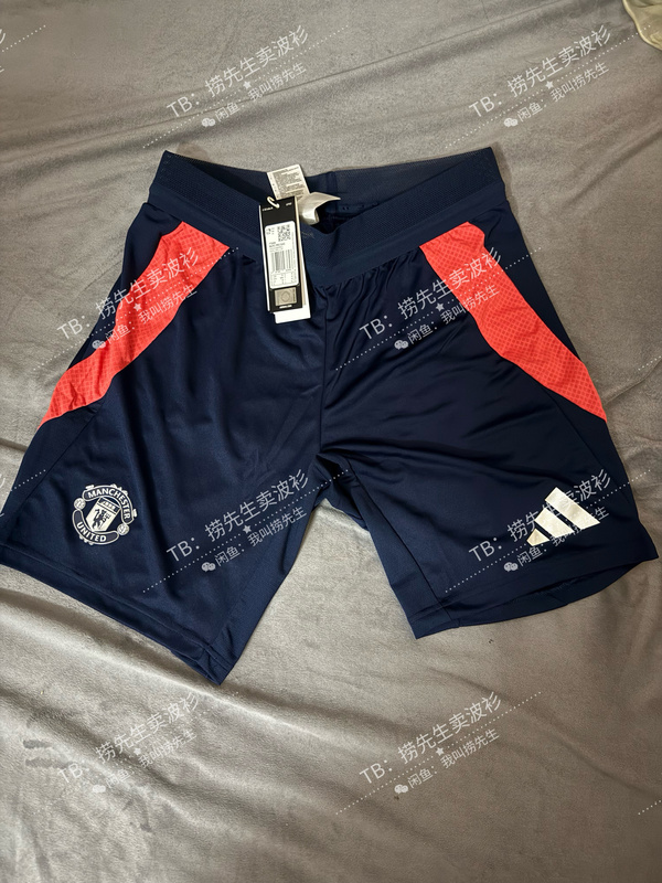 Manchester United 24-25 Season Player Version Training Shorts, Brand New with Tag, Sizes M-Xl (European Sizes) Manchester United 24-25 Season Player Version Training Shorts, Brand New with Tag, Sizes M-Xl (European Sizes)