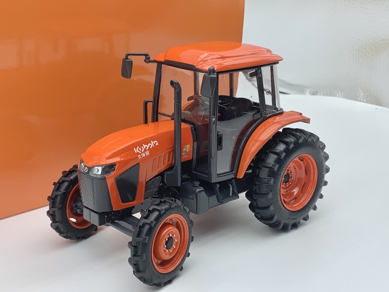 Agricultural Machinery Model 1:24 Kubota Agricultural Machinery M954Kq Model Tractor Simulation Alloy Model