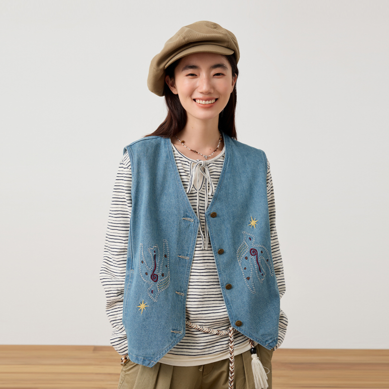 Octopusme Japanese Retro Embroidered Denim Vest for Women, Summer Outerwear, Layered Sleeveless Vest