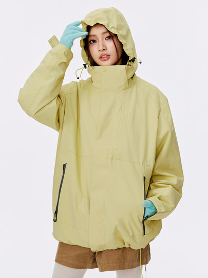 Burgenland chaqueta tres en uno para mujer Otoño e Invierno 2025 nueva chaqueta con capucha desmontable para exteriores de tres pruebas a la moda