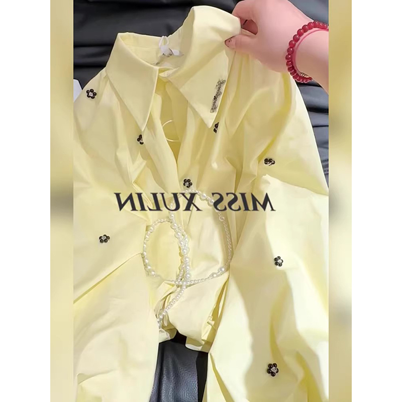 Yellow Lapel Beaded Floral Puff Sleeve Shirt for Women, Spring Niche Design, Loose Fit, Flattering Blouse Top