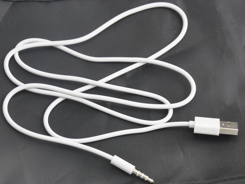 Suitable for Rapoo A200 audio S700 Bluetooth headset charging cable USB revolution 3 5 audio cable