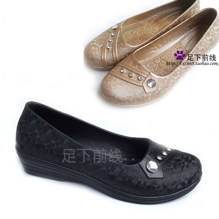 2022 summer Korean version waterproof and non-slip work plastic middle-aged and elderly soft bottom mother water shoes rain boots women's rubber shoes