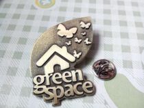 2014 Nanjing Youth Olympic Badge Volunteer Badge Youth Olympic Village Green Hut Staff Badge