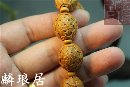 Olive Nuclear Sculpted Lotus Seat Handmade Nuclear Sculptures Hand Strings Good even with a collection of men and women's handmade