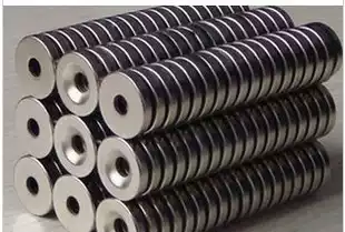 Strong magnetic magnet Permanent magnet neodymium iron boron strong magnet round punching 20*3 5 6*2 with sink hole