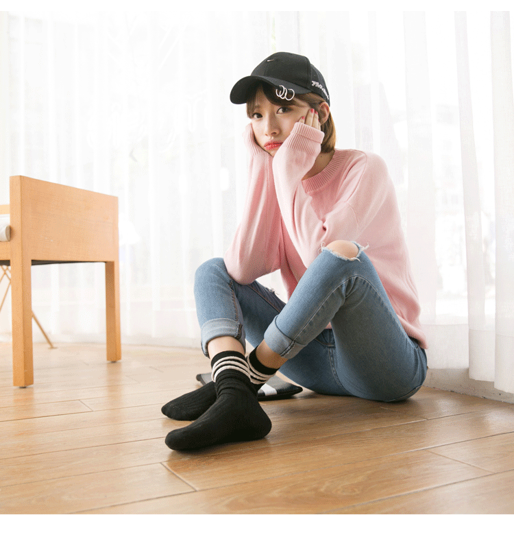 Ba thanh vớ Nhật Bản vớ nữ cotton Hàn Quốc retro gió đại học mùa thu hoang dã và mùa đông thủy triều ngắn vớ vớ nam xuất khẩu