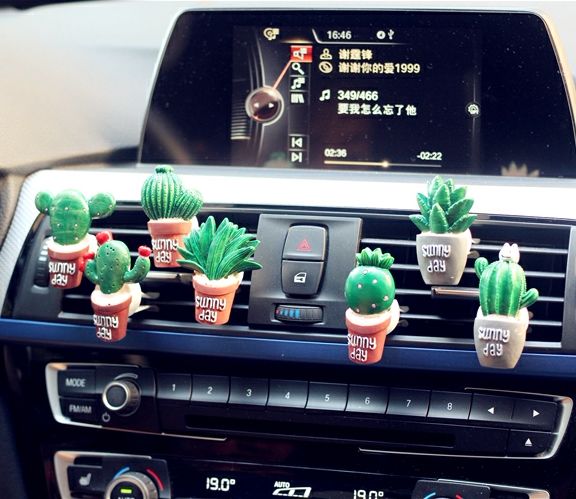 Plant potted cactus air outlet balm car air conditioner air outlet clip balm piece fragrance piece car decoration female