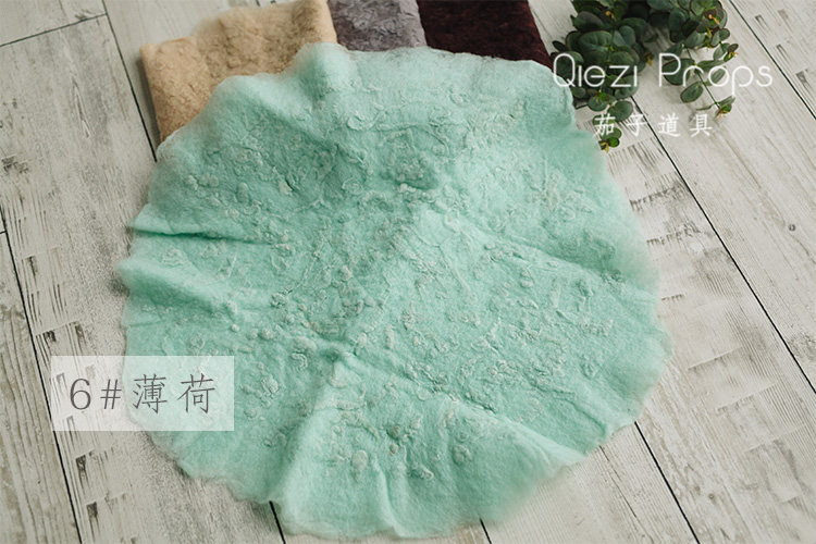 Curly Wool Wet Felt ~ Round Small Blanket ~ Eggplant Newborn Props