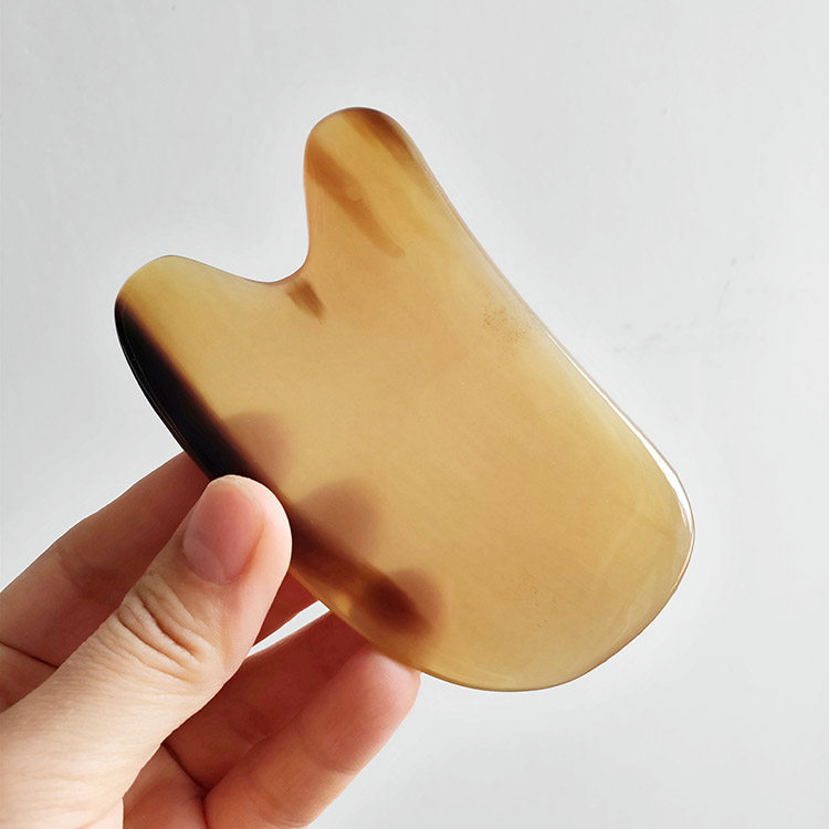 Seven grid square general thickening section excellent color facial beauty white buffalo horn scraping board