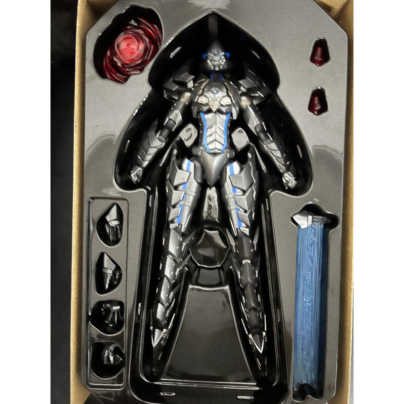 ULTRAMAN - Bemular Pre-Painted Action Figure