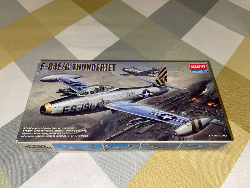 Aidemei 1617 1/72 F-84E/G Thunderjet Fighter-Bomber
