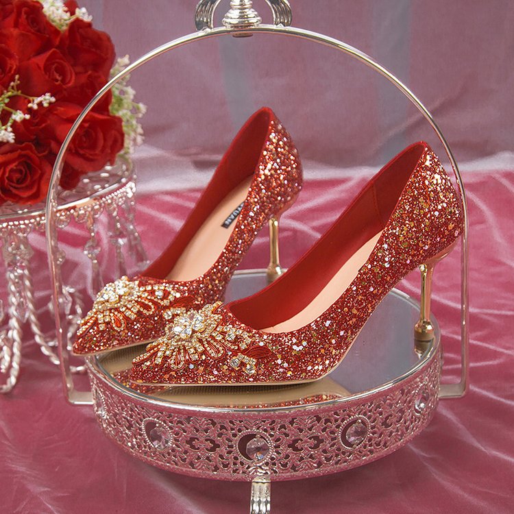 Red Wedding Shoes for Brides, Suitable for Both Traditional and Modern Wedding Dresses, 2024 New Style, Thin Heel, French Style, Sequined, Low Heel, High Heels for Women Red Wedding Shoes for Brides, Suitable for Both Traditional and Modern Wedding Dresses, 2024 New Style, Thin Heel, French Style, Sequined, Low Heel, High Heels for Women