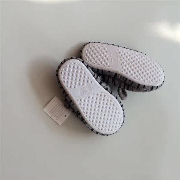 Chaussons enfants en suède - Ref 1013761 Image 8