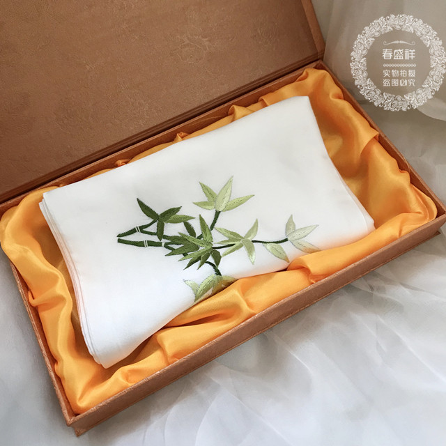 Gifts for foreign guests Suzhou embroidered silk handkerchief Double layer silk hand-embroidered handkerchief gift box Bamboo
