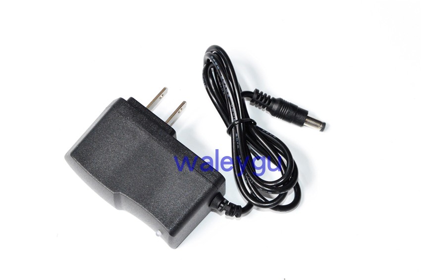Yilitong QZ-1602 1610 1603 8706 high-power LED lithium searchlight flashlight charger