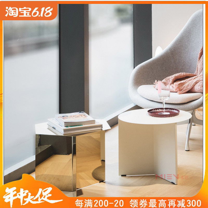 Home modern small frescoed minimalist metal stainless steel tea table small family type living room sofa slim table small side