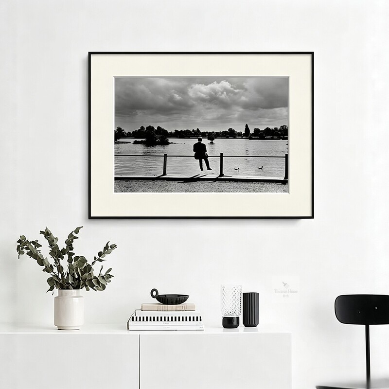 New York Old Cityscape Building Hanging Painting Park Man Sitting Alone Photography Photo Black and White Decorative Painting Portrait Painting New York Old Cityscape Building Hanging Painting Park Man Sitting Alone Photography Photo Black and White Decorative Painting Portrait Painting
