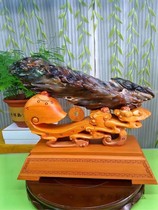 Yu Hengxuan collection Debolaokeng ice species green belt insect tree jade boutique ornaments natural wood jade stone