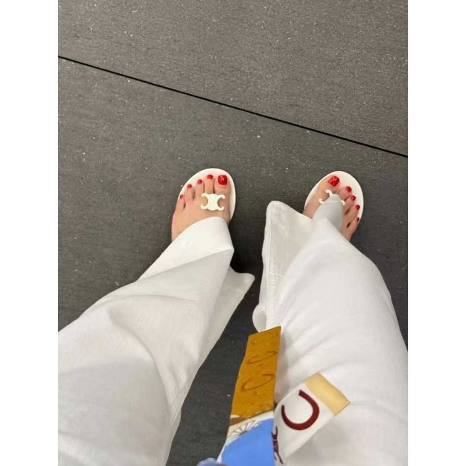 Открытая форма высокое разрешение макарон украшенный Арх э Триумф sandals шлепанцы для женщин 26 желе каникулы плоские сандалии