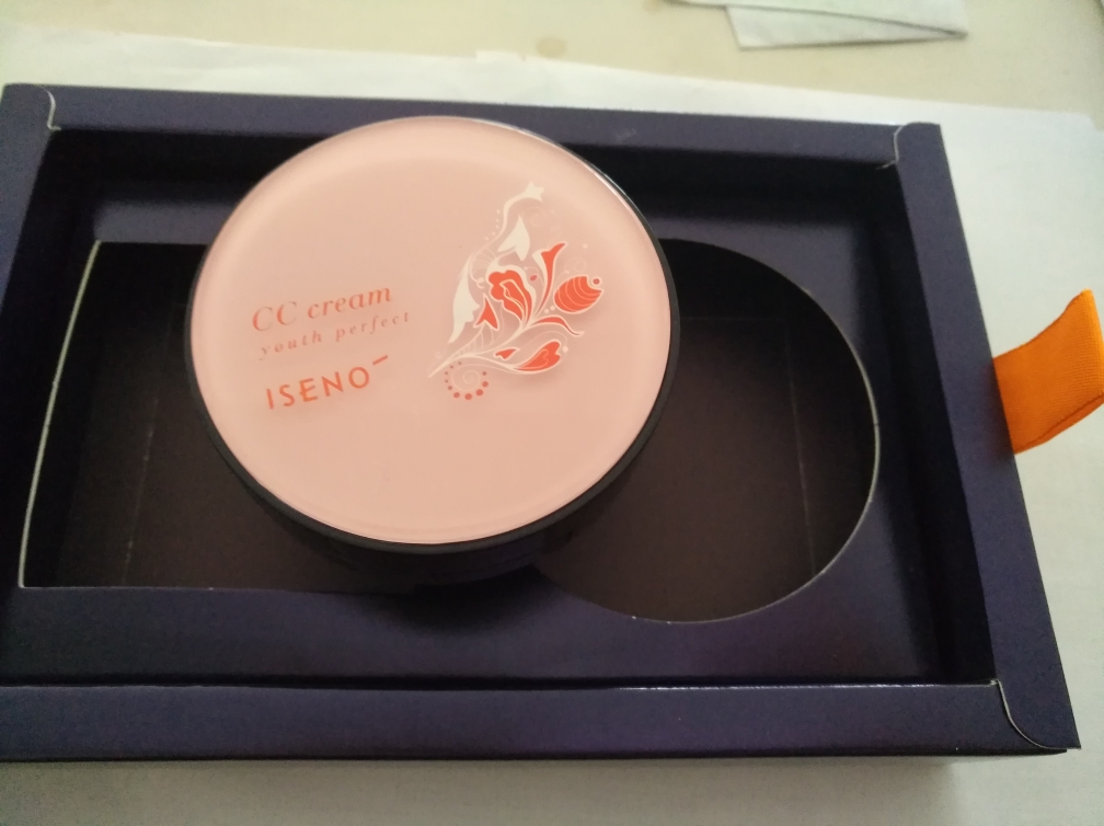 伊丝诺青春无暇水润气垫cc霜这个牌子怎么样，好用吗,第3张