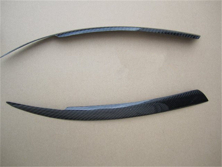 Suitable for Nissan R33 Carbon fiber light eyebrow R33 retrofitted light eyebrow R33 front headlights brow carbon fiber trim strip