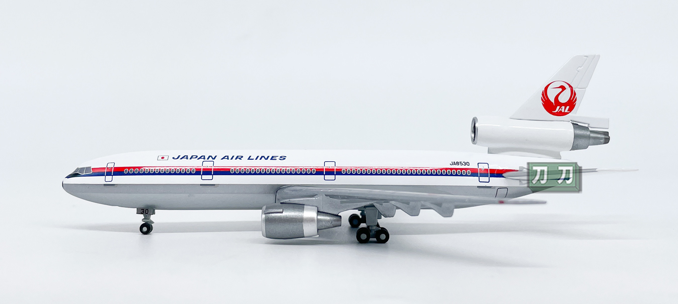A must-buy for 25 years! 1:400 japan airlines mcdonnell douglas dc