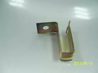 Stainless steel color zinc integrated ceiling material dragon skeleton aluminum gusset plate engineering plate 38 Golden large crane fast hanging short Crane