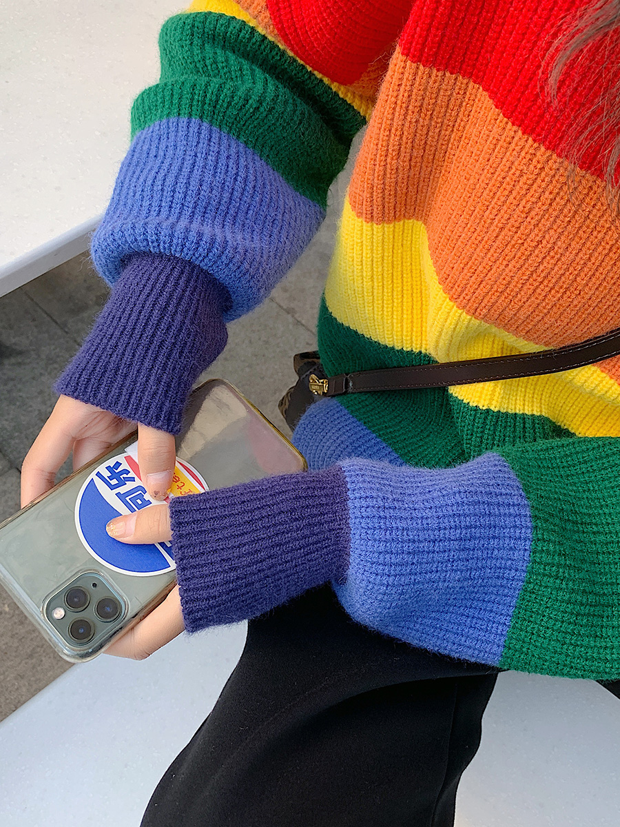 Rainbow sweater women's spring and autumn thin section 2021 new loose outside wear Western style fried street Western style knitted striped top