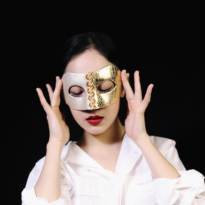 69club home hand-made half-face mask women's Masquerade party Golden Silver trembling sound Net red Saint