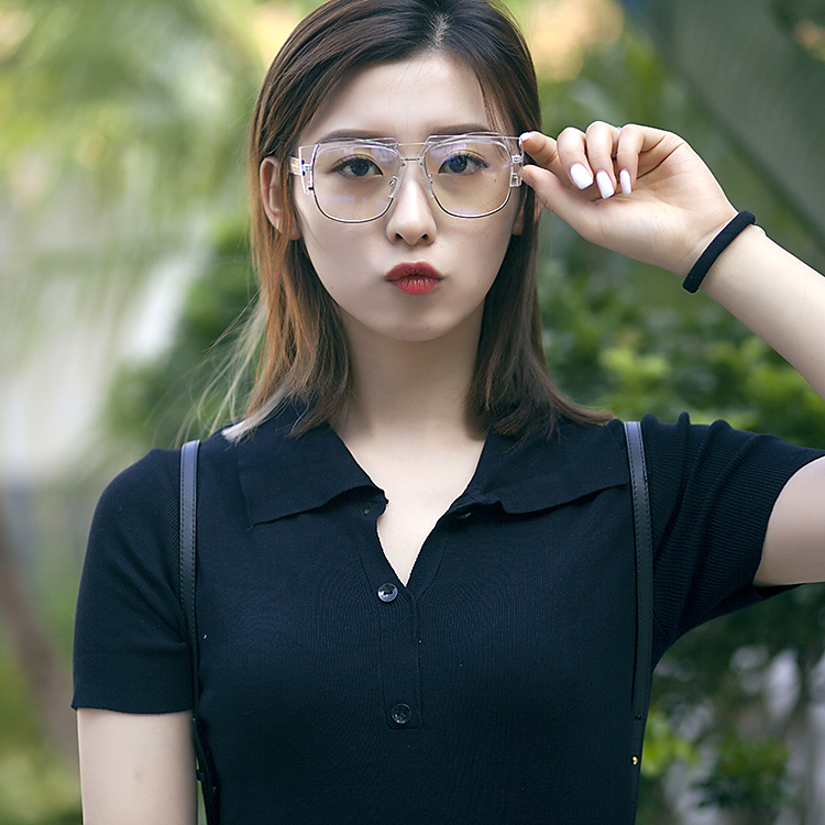 Thời trang cá tính hộp lớn kính phẳng sao mô hình kính râm kính thể thao khung bức xạ UV kính râm kính cartier
