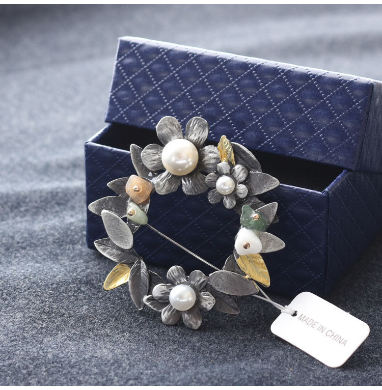 Broche femme en cristal naturel pierres semi-précieuses - Ref 1174400 Image 6